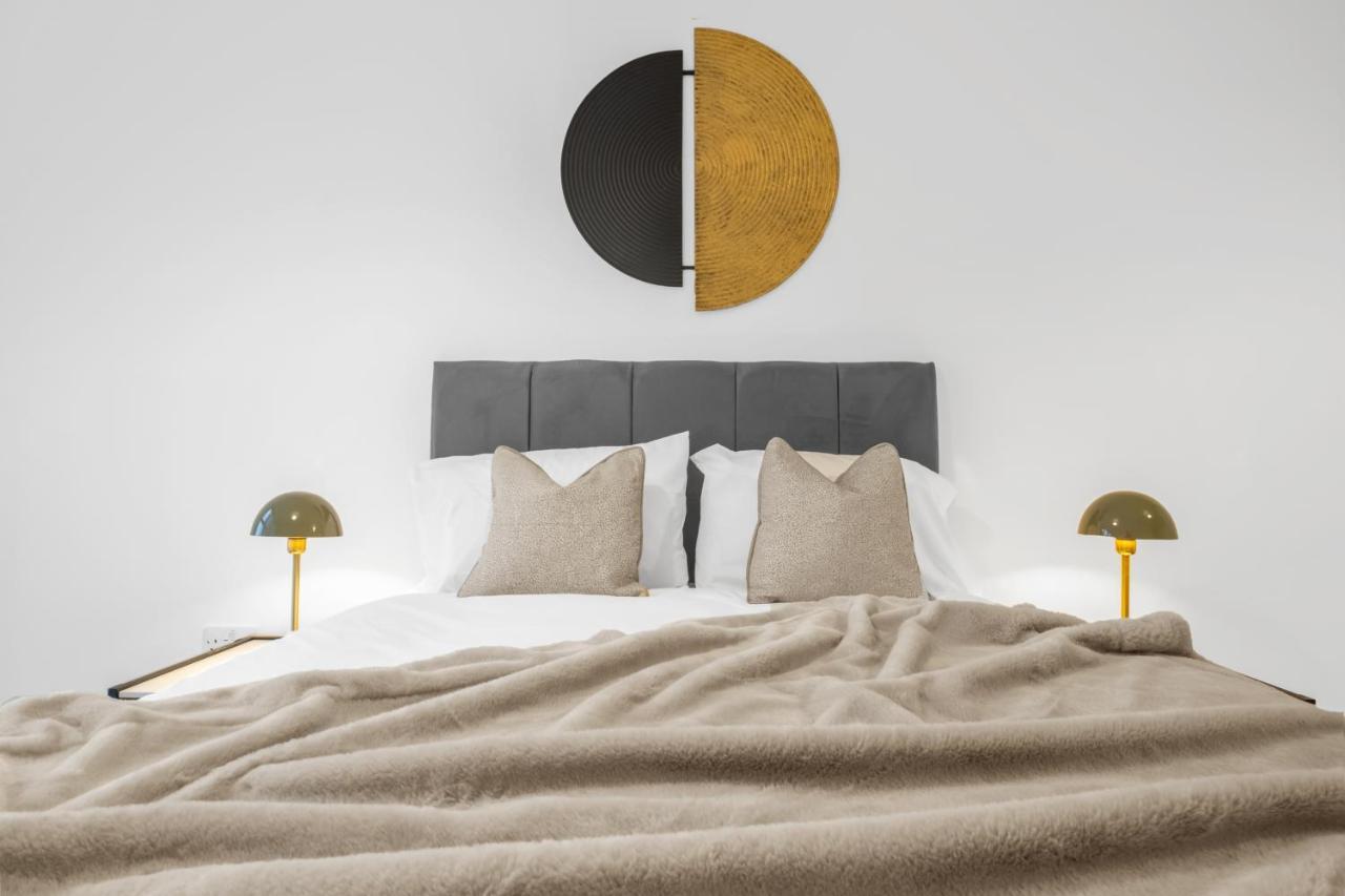 Exoticstay Apartments- 5* Elegant Luxury Centrally Located 2-Bedroom Apt Birmingham Bagian luar foto