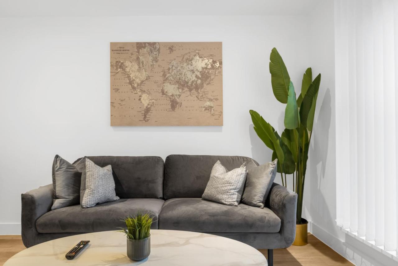Exoticstay Apartments- 5* Elegant Luxury Centrally Located 2-Bedroom Apt Birmingham Bagian luar foto