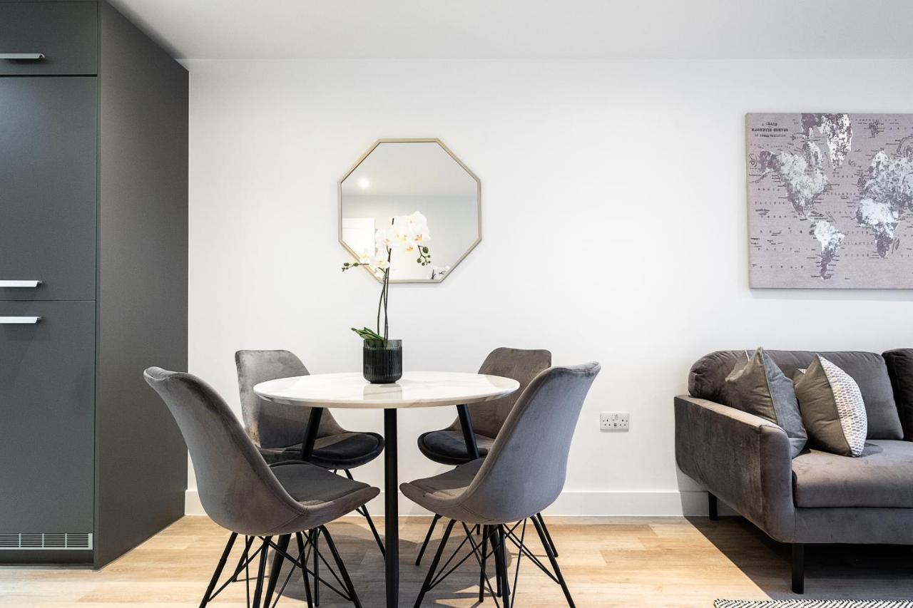 Exoticstay Apartments- 5* Elegant Luxury Centrally Located 2-Bedroom Apt Birmingham Bagian luar foto