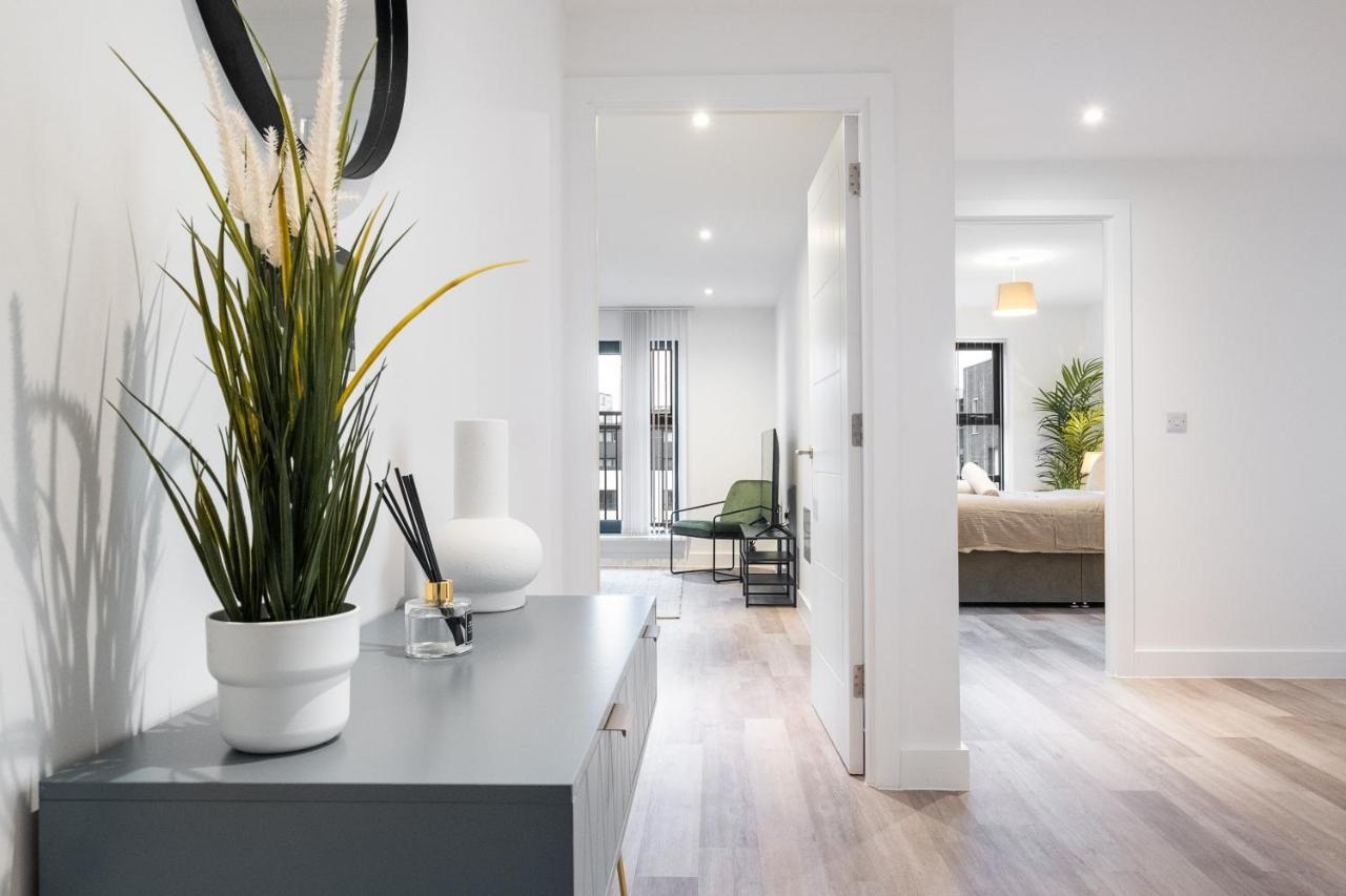 Exoticstay Apartments- 5* Elegant Luxury Centrally Located 2-Bedroom Apt Birmingham Bagian luar foto